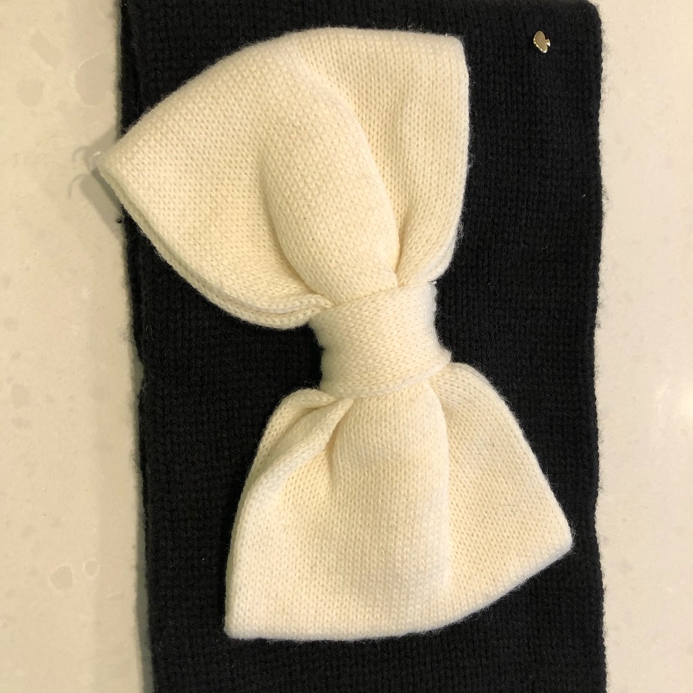 Kate Spade Scarf - Picture 4 of 4